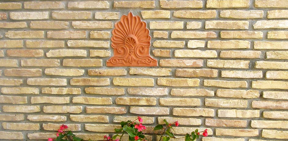 Clay facing bricks
